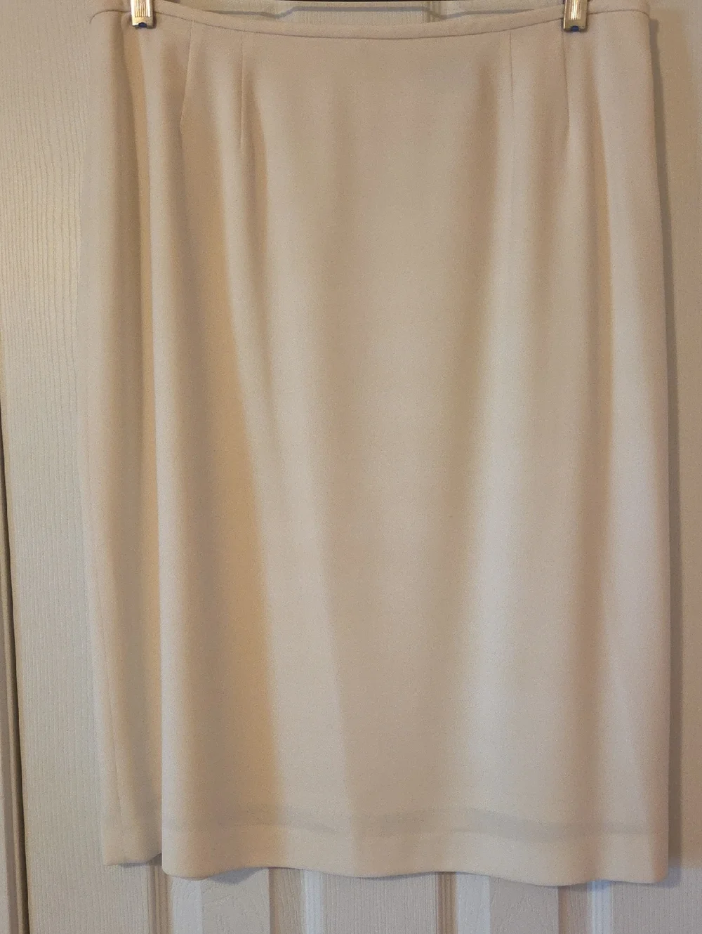 Kasper Classics Ladies Suit - Picture 3 of 7